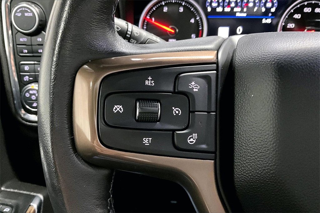 Used 2022 Chevrolet Silverado 3500 High Country w/ Technology Package image 12