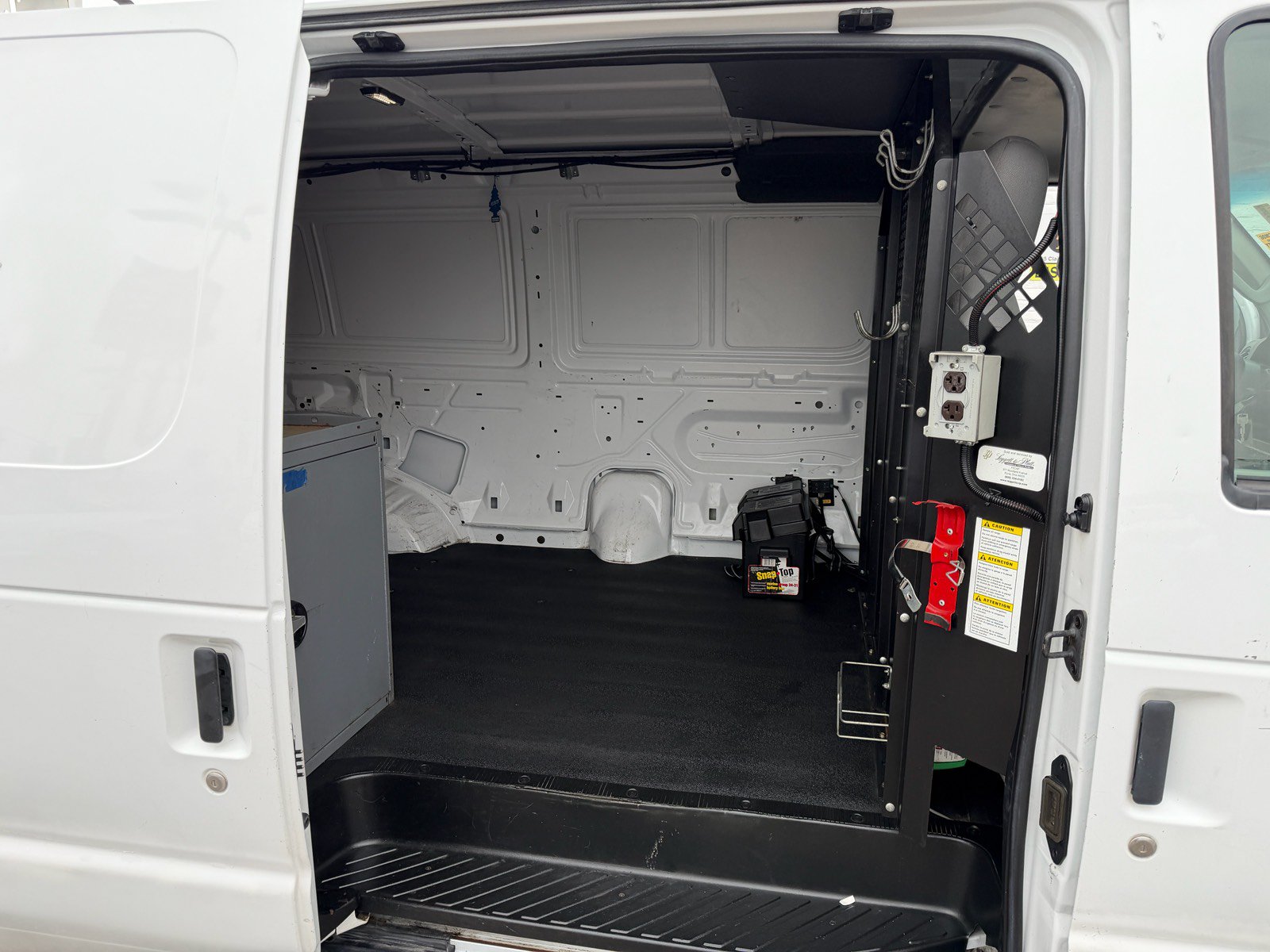Used 2013 Ford E-150 and Econoline 150 w/ PWR Group RWD image 13