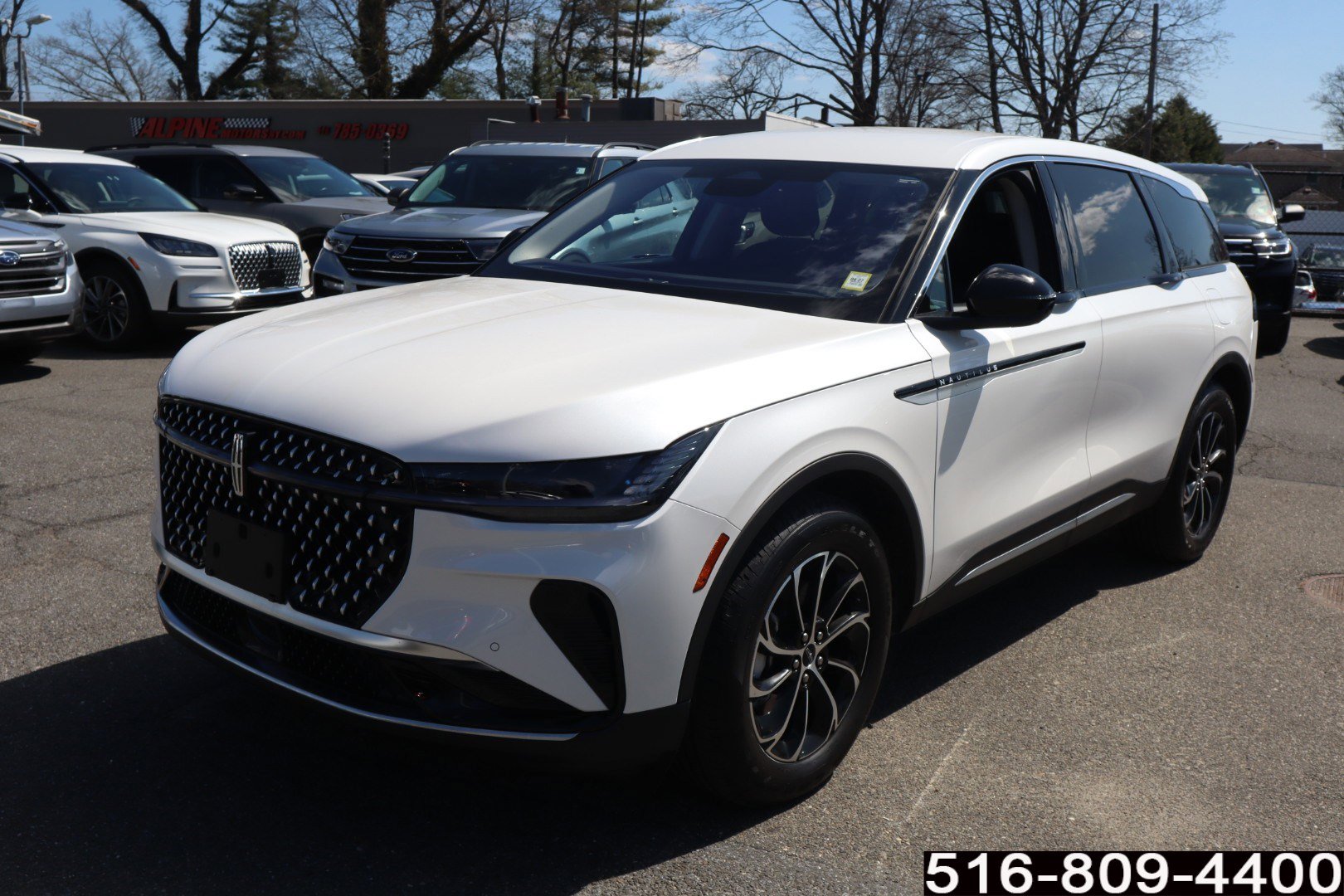 Used 2026 Lincoln Nautilus Premier image 9