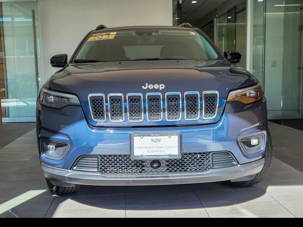Used 2022 Jeep Cherokee Latitude Lux w/ Mopar Interior Package AWD/4WD image 5