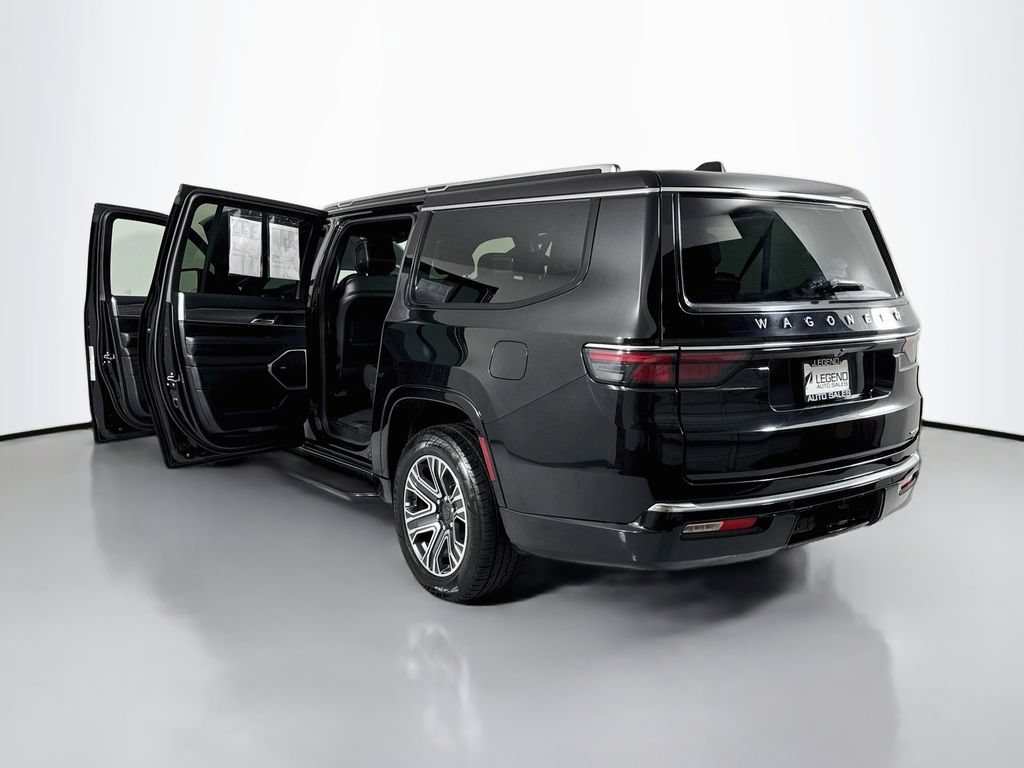 Used 2024 Jeep Wagoneer L Series II RWD image 22