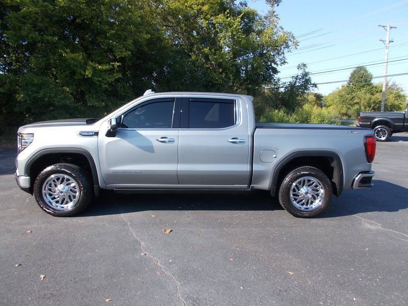 Used 2025 GMC Sierra 1500 SLT w/ SLT Premium Plus Package AWD/4WD image 3