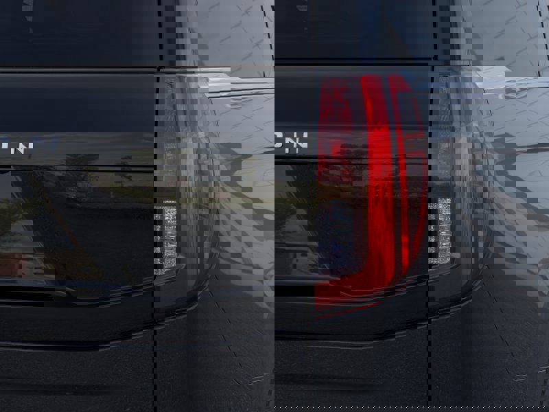 New 2025 Ford Expedition Active image 21