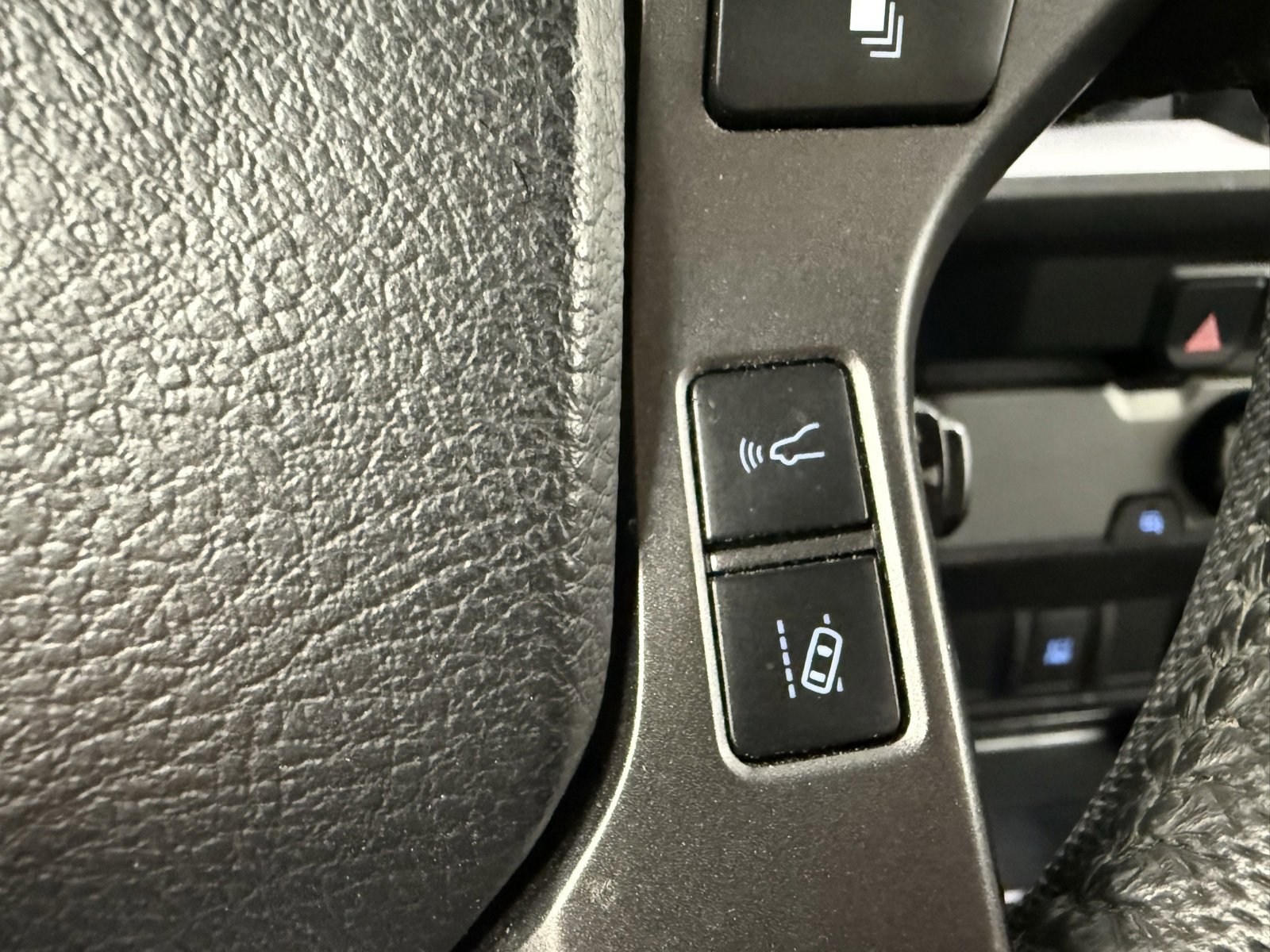 Used 2022 Toyota Tacoma TRD Off-Road image 22