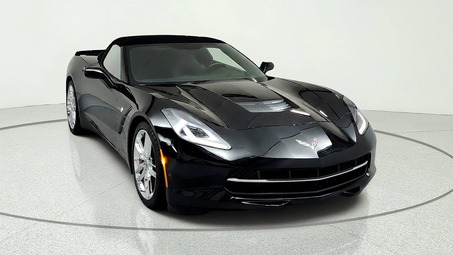Used 2014 Chevrolet Corvette Stingray Convertible w/ 3LT Preferred Equipment Group RWD image 7