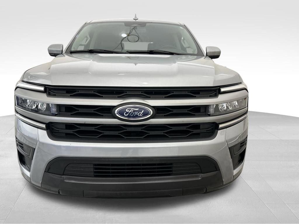 Used 2024 Ford Expedition XLT image 13