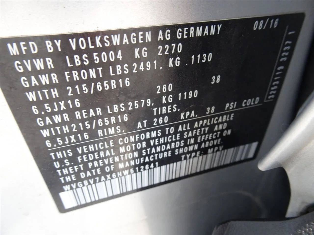 Used 2017 Volkswagen Tiguan S AWD/4WD image 29