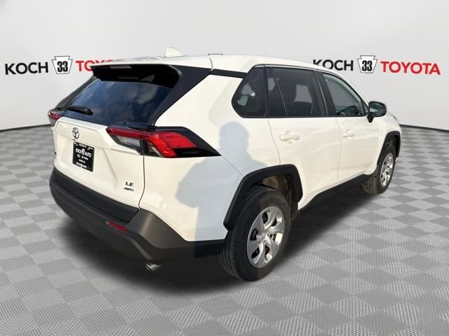 Used 2024 Toyota RAV4 LE image 7