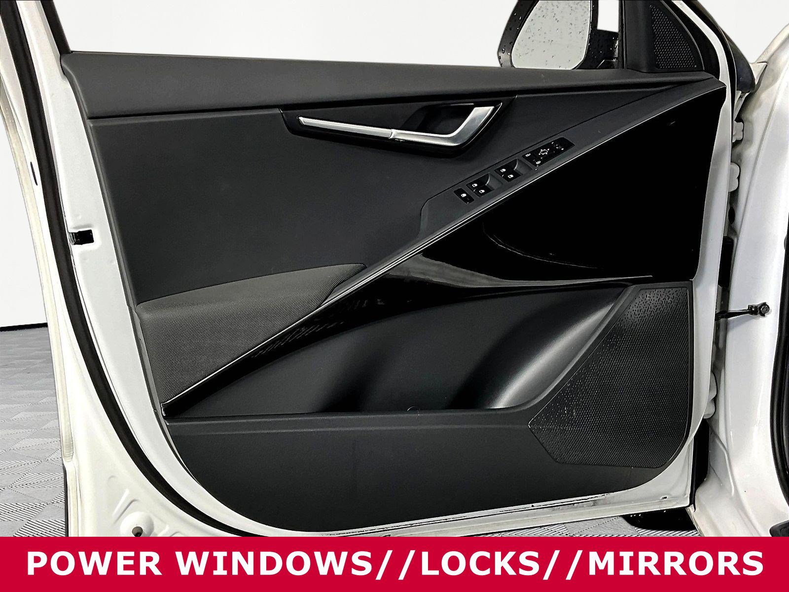 Certified 2024 Kia Niro EX FWD image 19