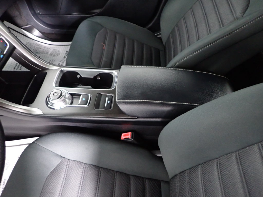 Used 2017 Ford Fusion SE w/ Fusion SE Technology Package FWD image 27