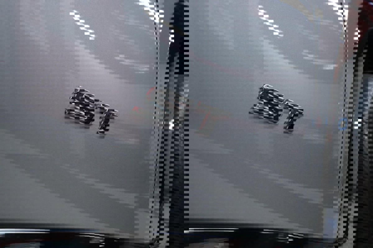 Used 2025 Buick Envision Sport Touring image 38