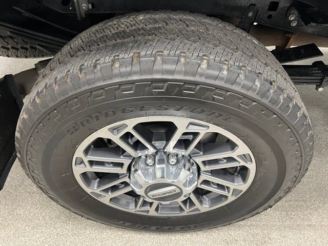Used 2024 Ford F350 Limited w/ FX4 Off-Road Package AWD/4WD image 17