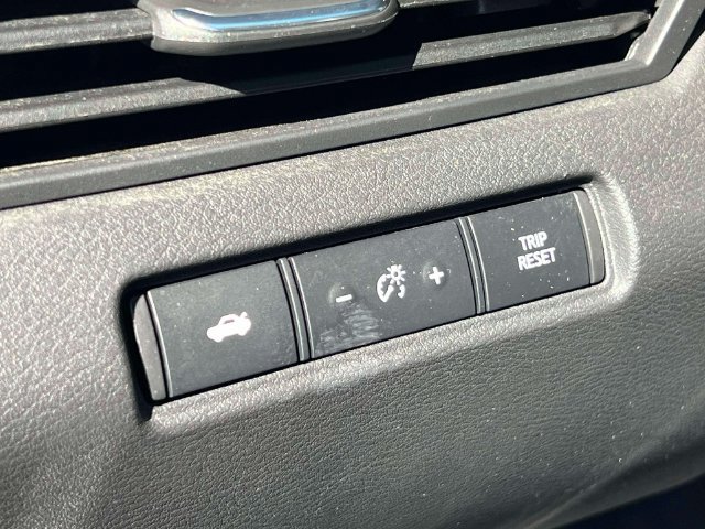 Used 2024 Nissan Altima 2.5 SV AWD/4WD image 22