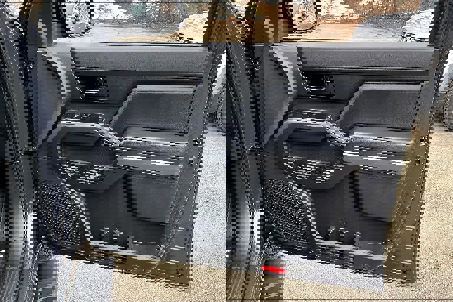 Certified 2025 Toyota Tacoma SR5 image 21