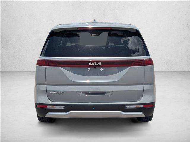 Used 2024 Kia Carnival EX FWD image 6