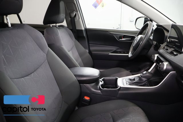 Certified 2025 Toyota RAV4 XLE AWD/4WD image 28