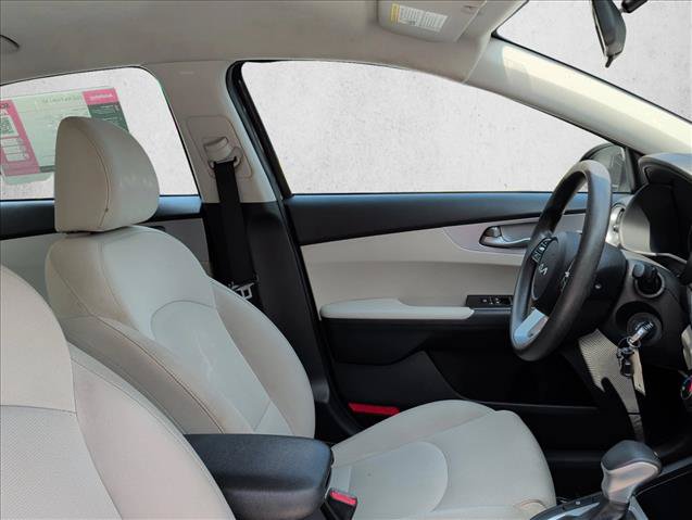 Used 2022 Kia Forte LXS FWD image 24