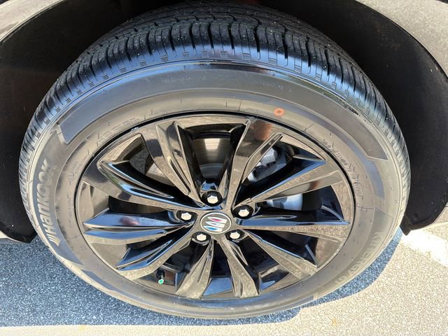 Used 2024 Buick Envista Sport Touring w/ Convenience I Package FWD image 12