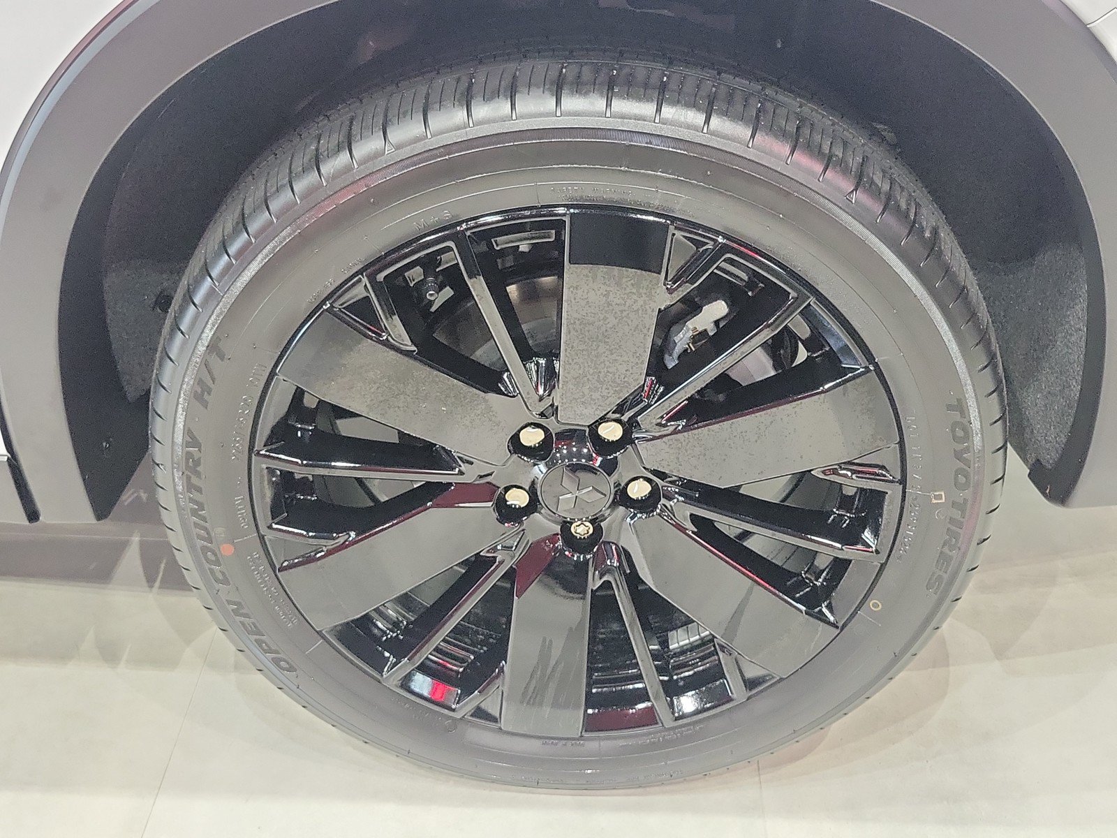 New 2026 Mitsubishi Outlander LE FWD image 10