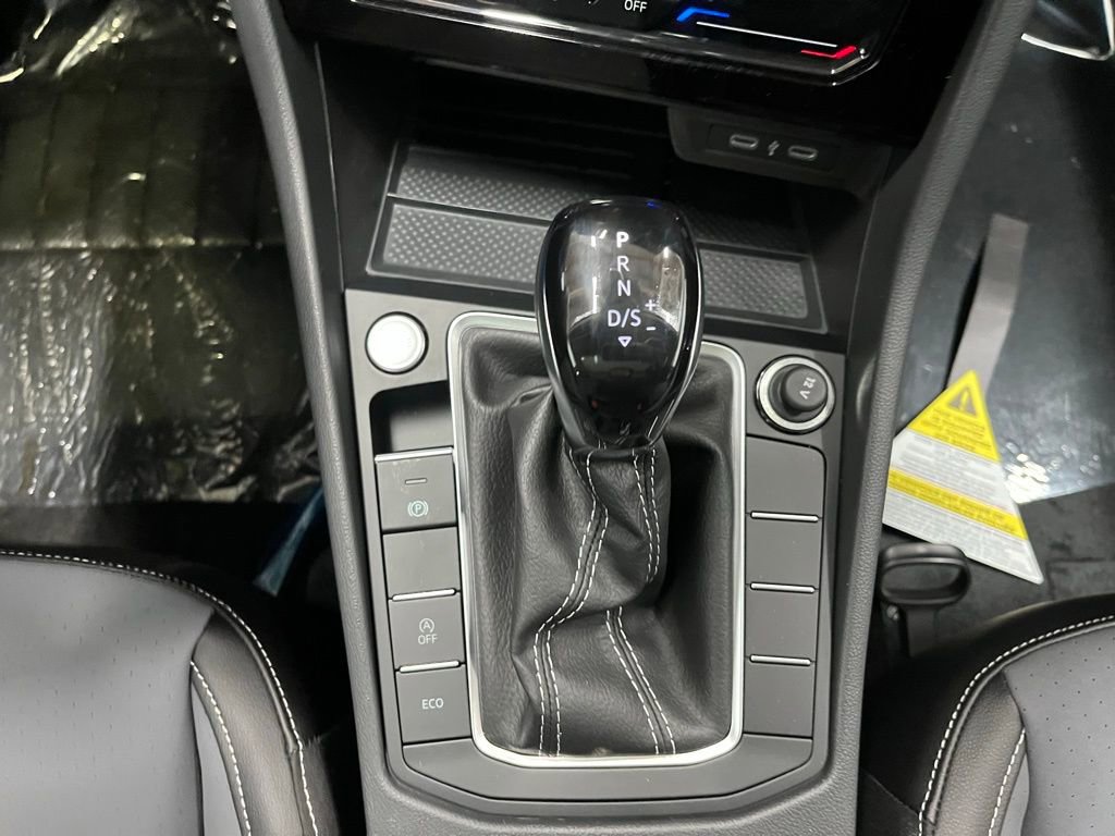 New 2026 Volkswagen Jetta SE FWD image 14