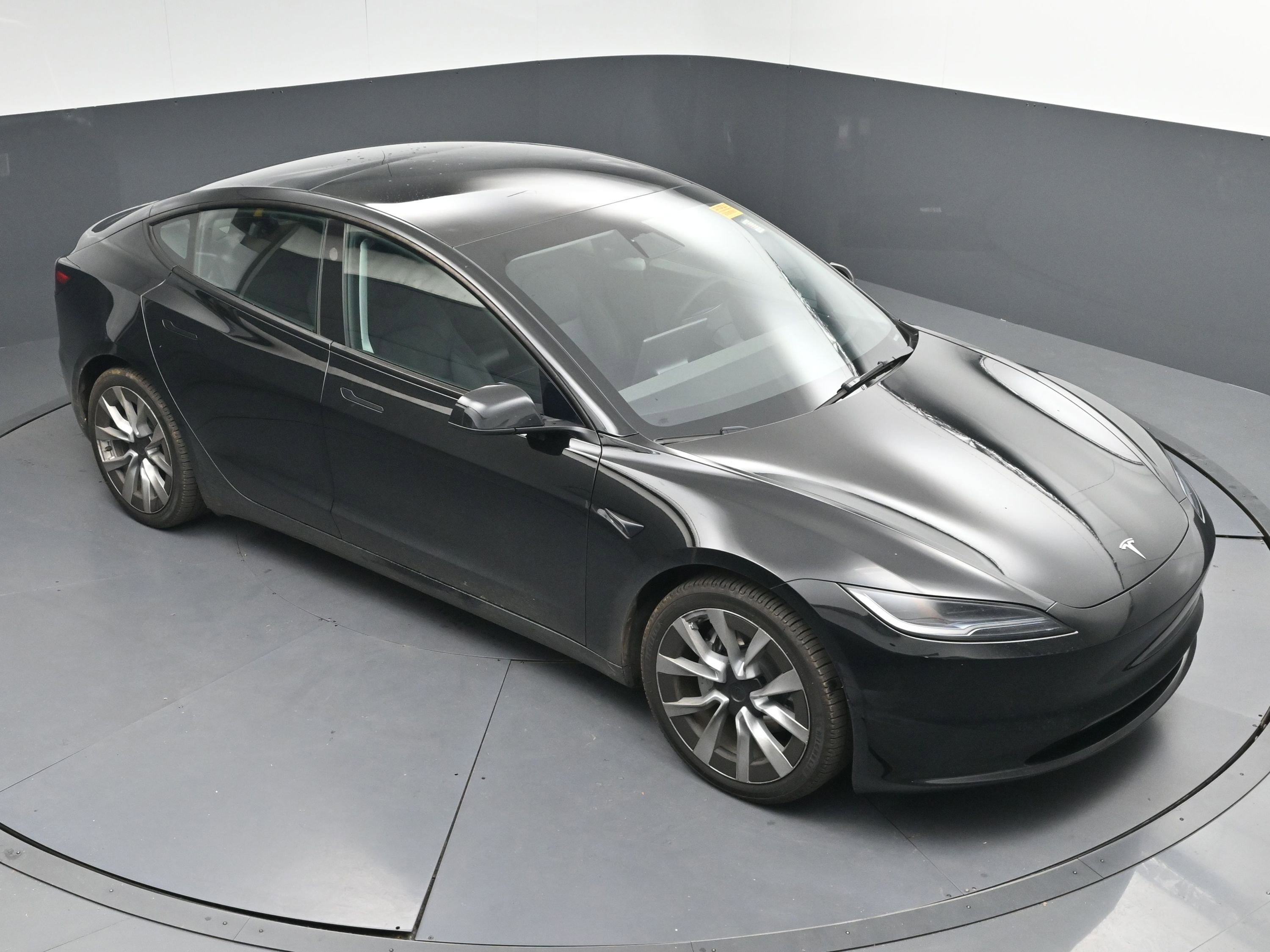 Used 2024 Tesla Model 3 Base image 29