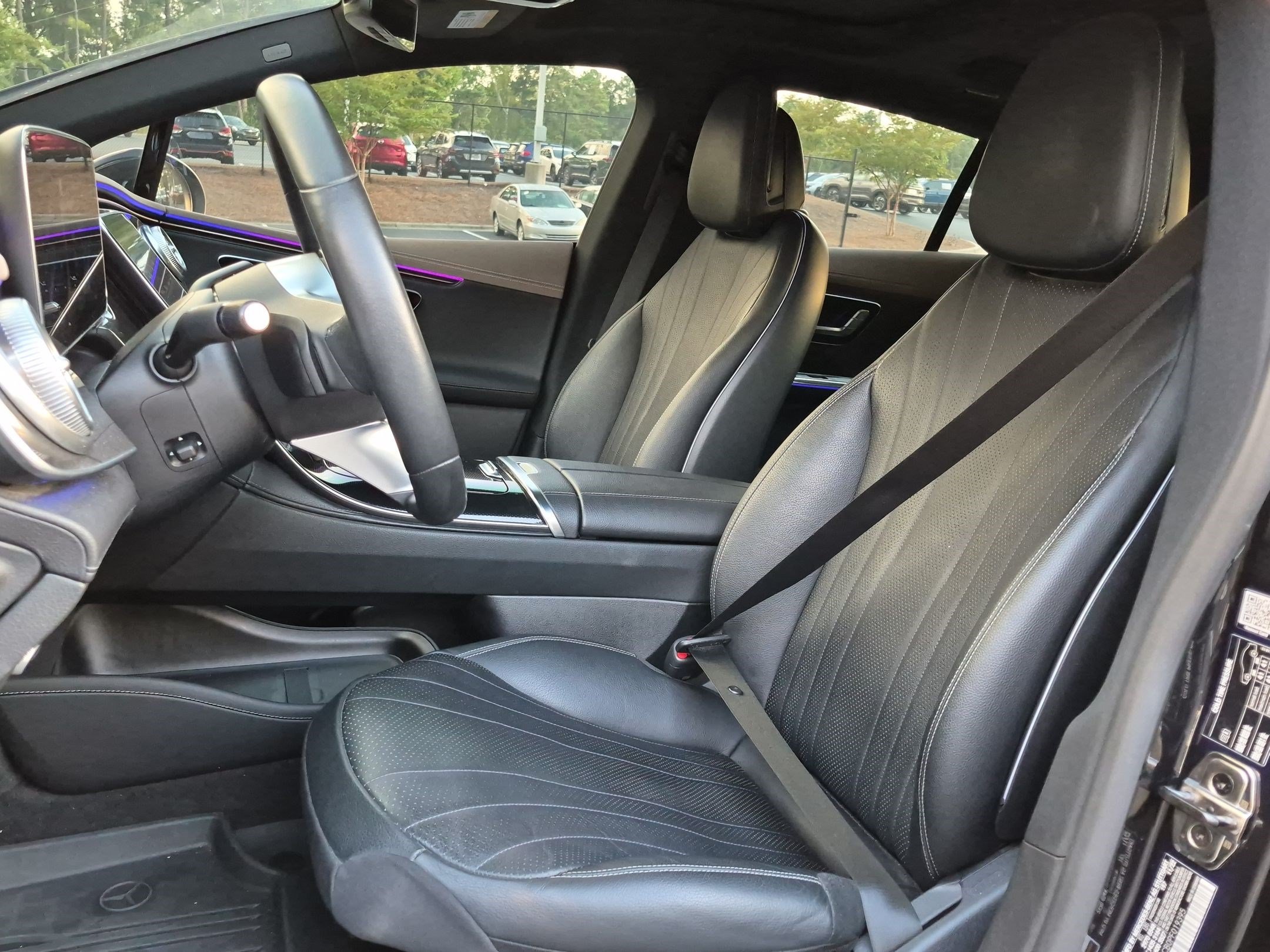 Used 2023 Mercedes-Benz EQE 500 4MATIC Sedan w/ Pinnacle Trim Package image 12