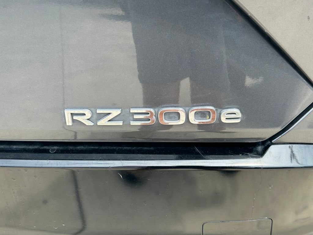 Used 2024 Lexus RZ 300e Premium FWD image 12