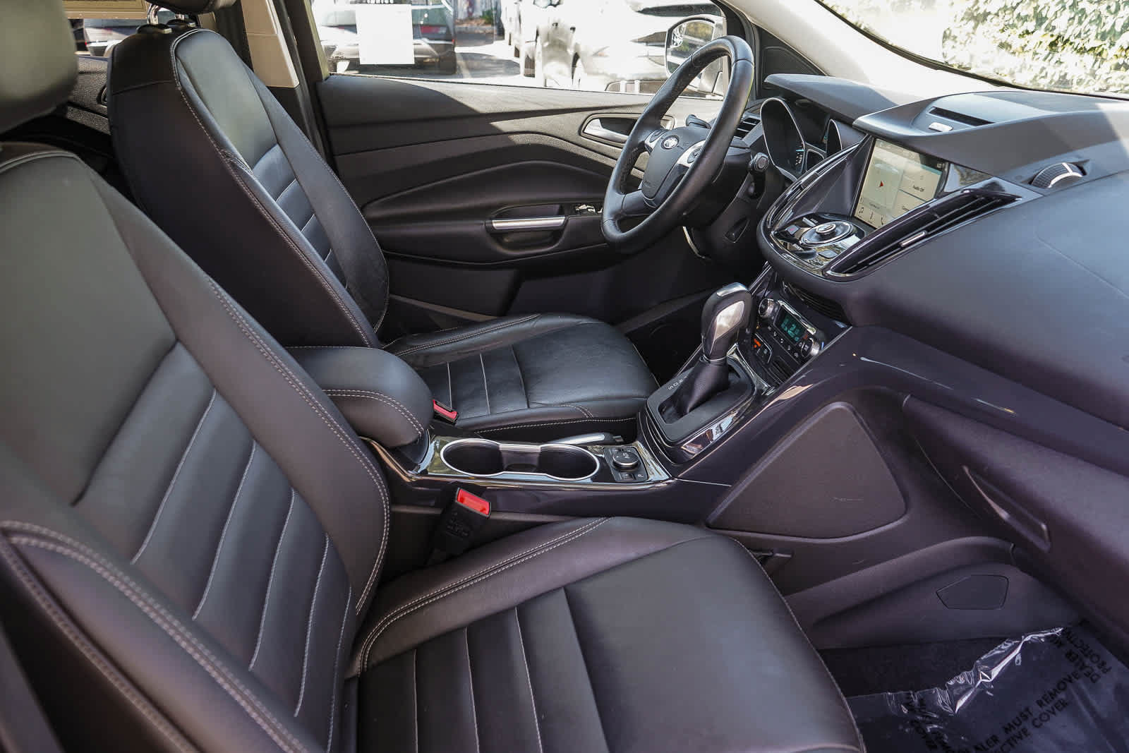 Used 2016 Ford Escape Titanium FWD image 17