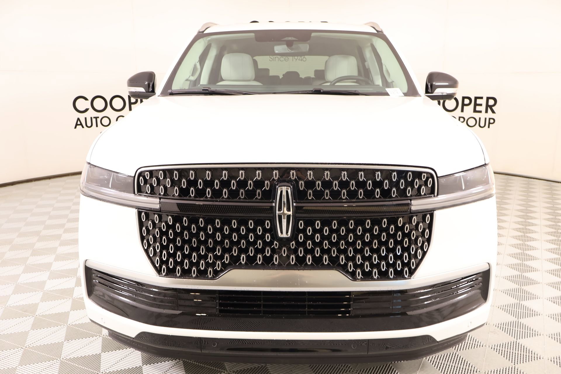 New 2026 Lincoln Navigator Premiere AWD/4WD image 10