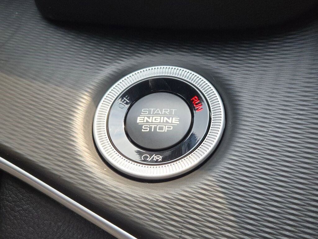 New 2025 Jeep Grand Cherokee L Laredo image 29