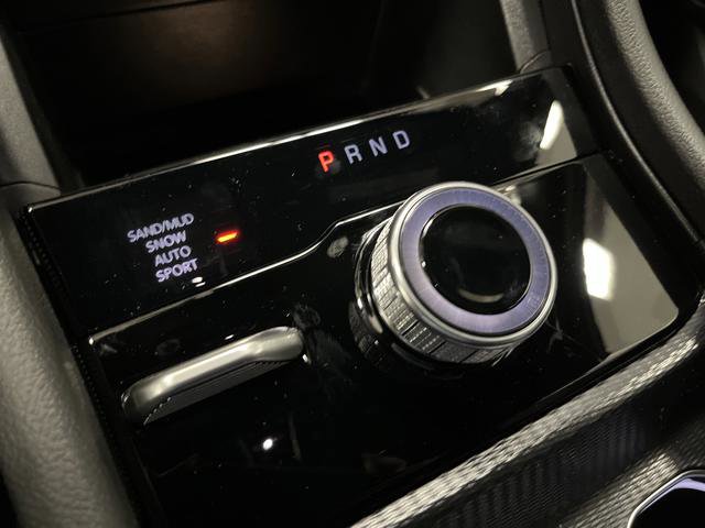 New 2025 Jeep Grand Cherokee Limited w/ Trailer Tow Package image 22