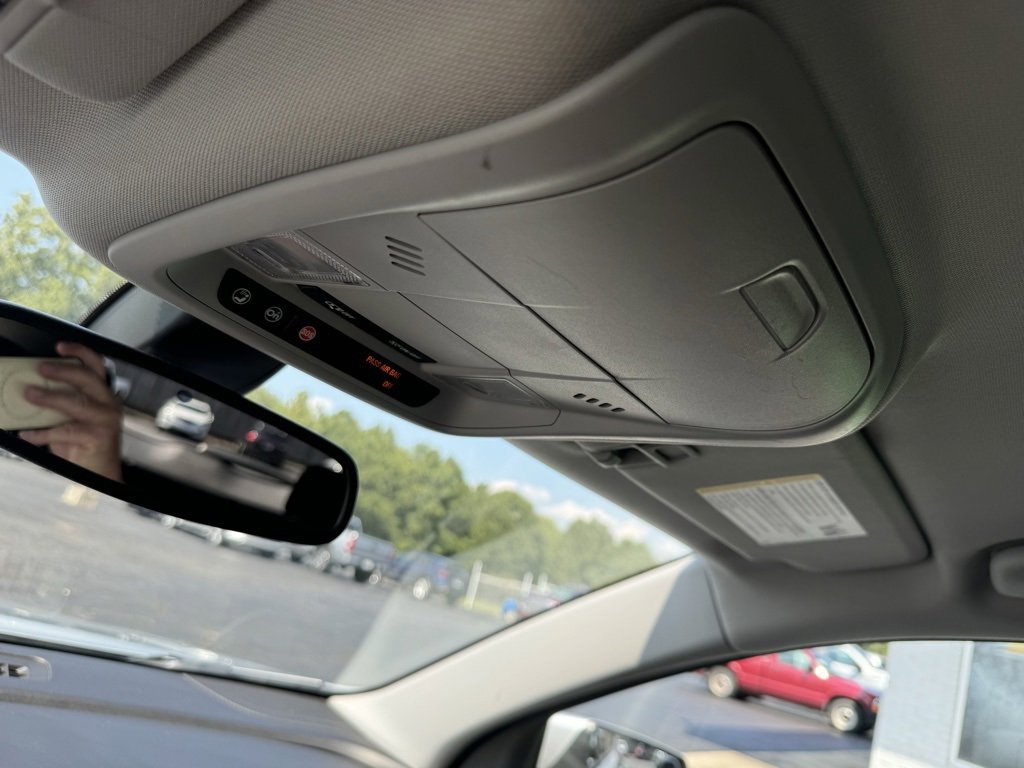 Used 2018 GMC Terrain SLE w/ Driver Convenience Package image 26