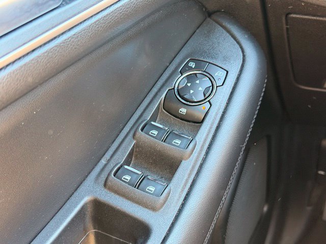 Used 2023 Ford Edge SEL AWD/4WD image 25