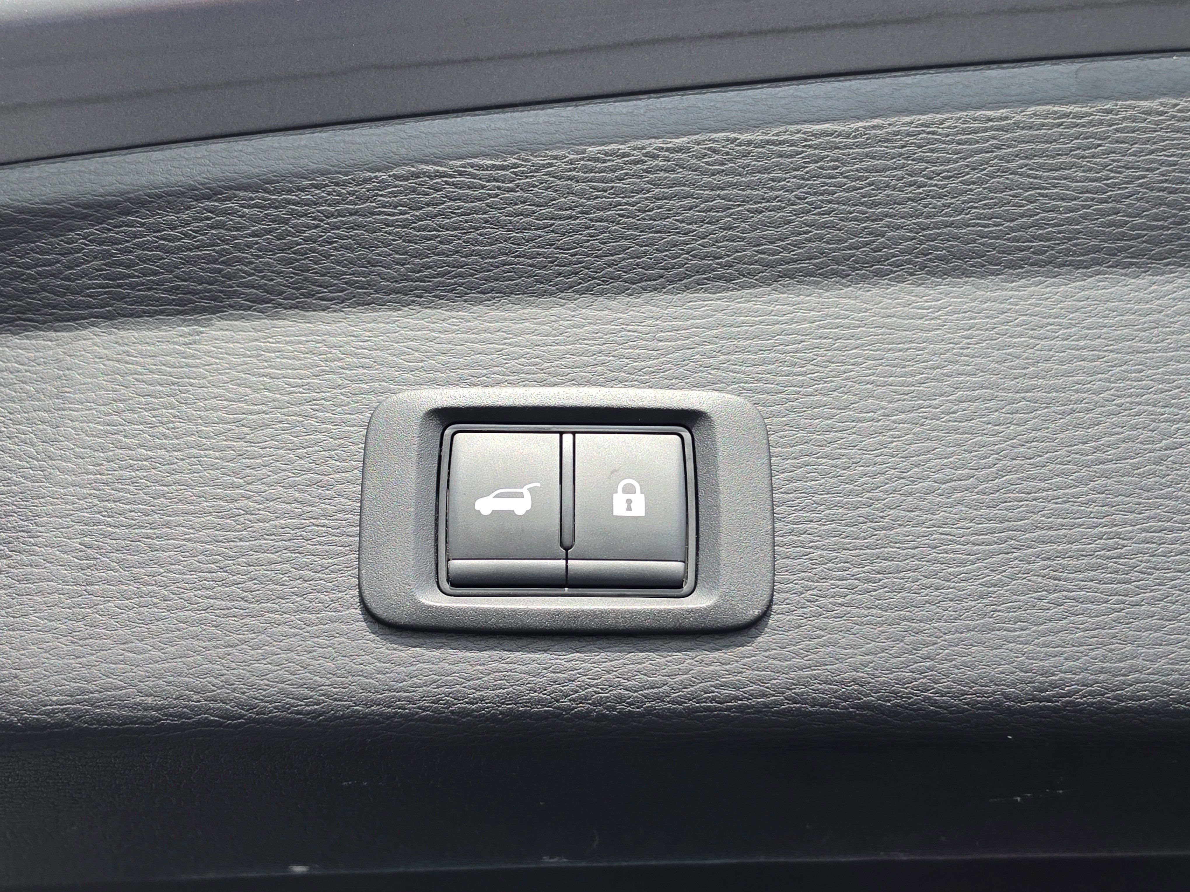 Used 2024 Mitsubishi Outlander SE FWD image 8