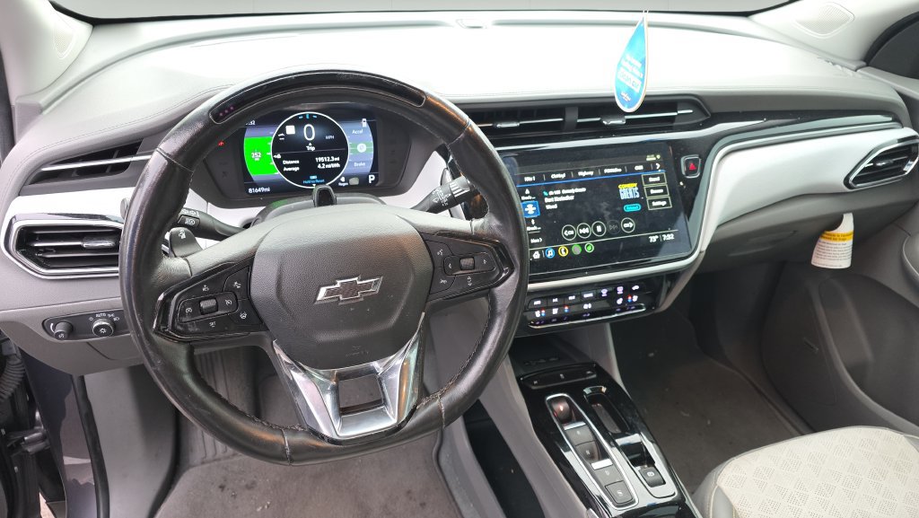 Used 2023 Chevrolet Bolt EUV Premier w/ Sun & Sound Package FWD image 17