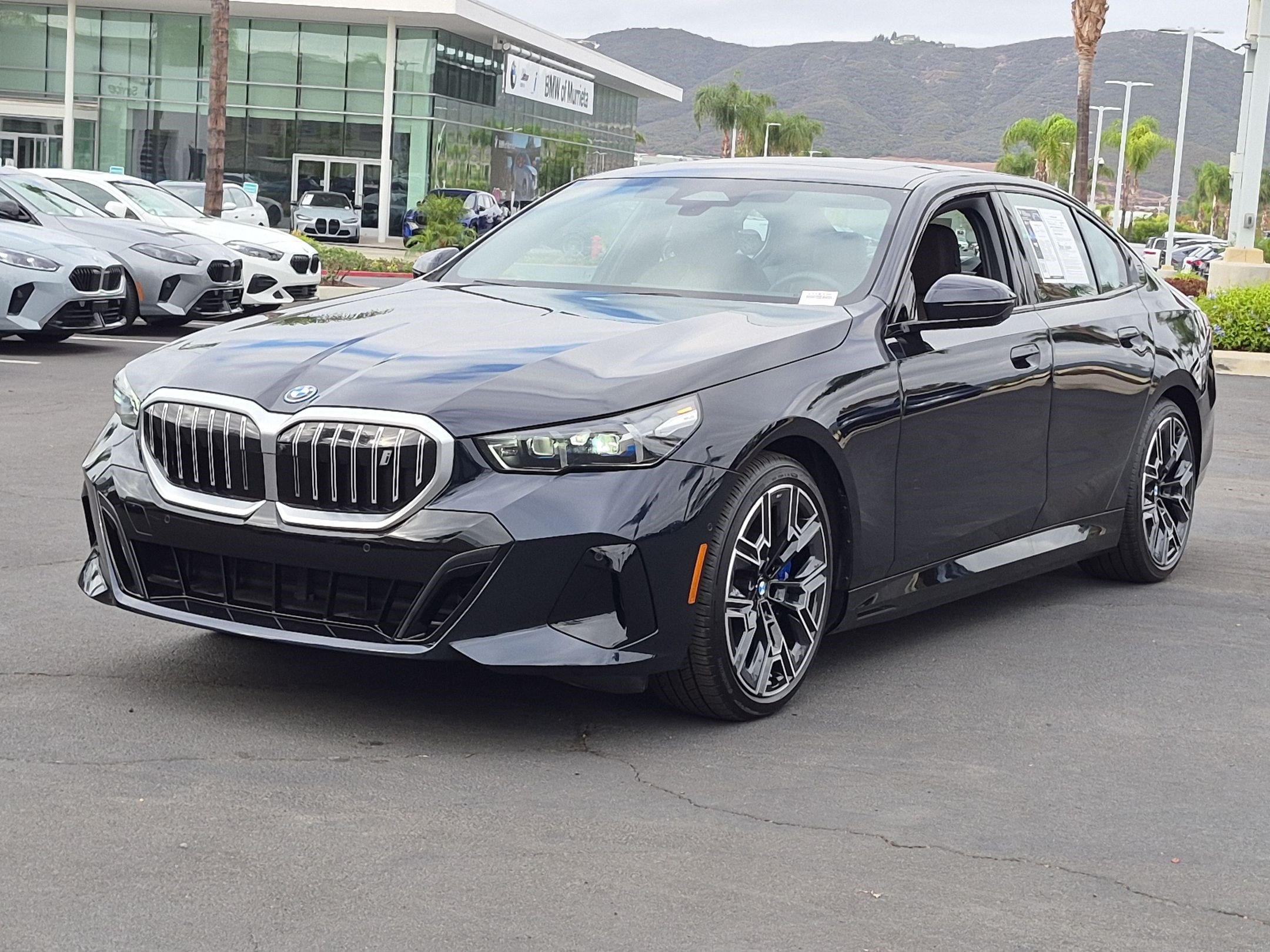 Used 2026 BMW i5 eDrive40 w/ M Sport Package RWD image 5