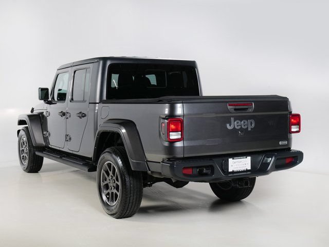 Used 2021 Jeep Gladiator Overland w/ Dual Top Group AWD/4WD image 33