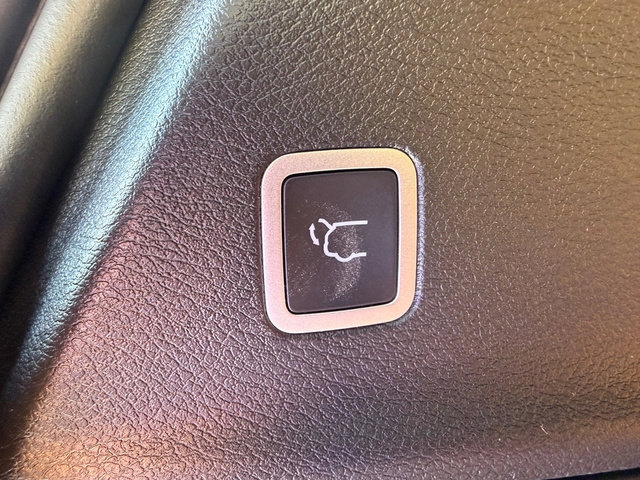 New 2026 Chrysler Pacifica Pinnacle image 23