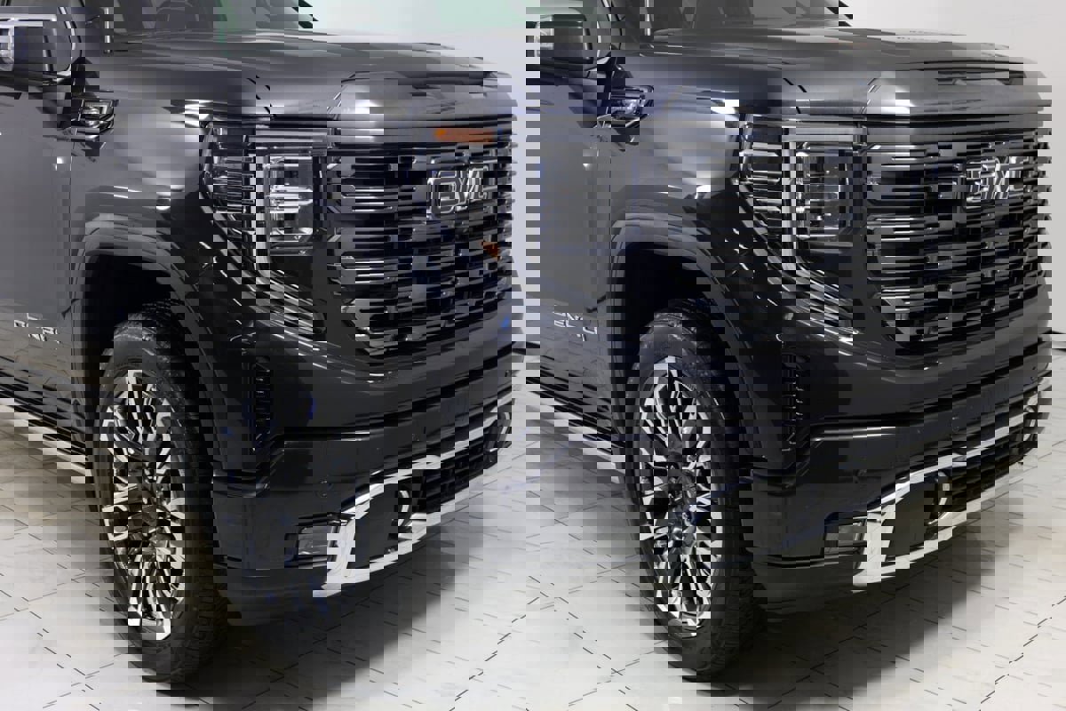Used 2024 GMC Sierra 1500 Denali Ultimate image 37