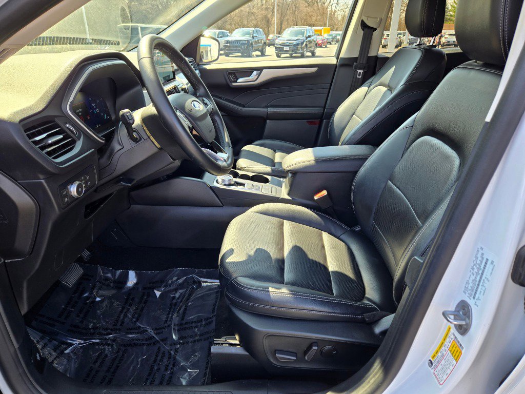 Used 2022 Ford Escape SEL w/ Technology Package image 22