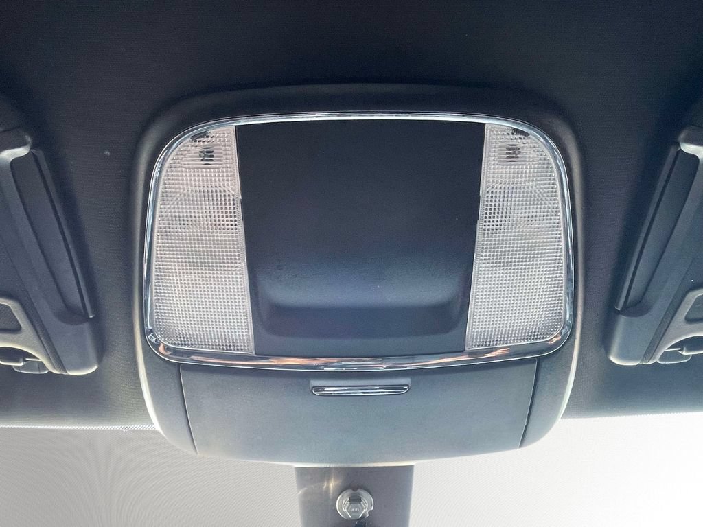 Used 2022 Dodge Charger SXT RWD image 29