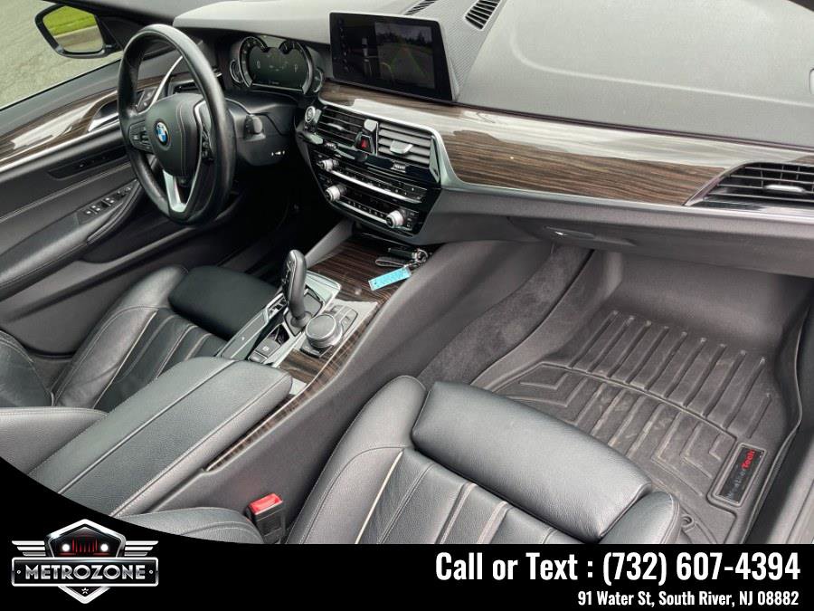 Used 2017 BMW 540i xDrive w/ Driving Assistance Package image 18