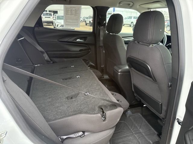 Used 2024 Chevrolet TrailBlazer LT w/ LT Cold Weather Package FWD image 40