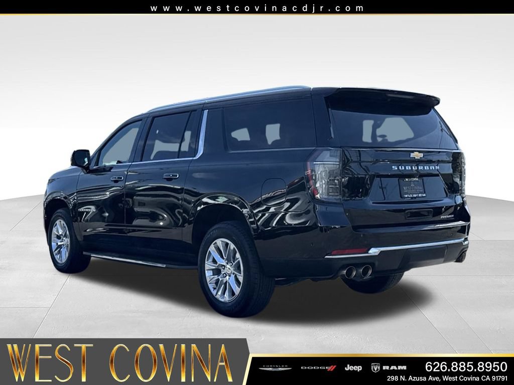 Used 2025 Chevrolet Suburban Premier AWD/4WD image 7