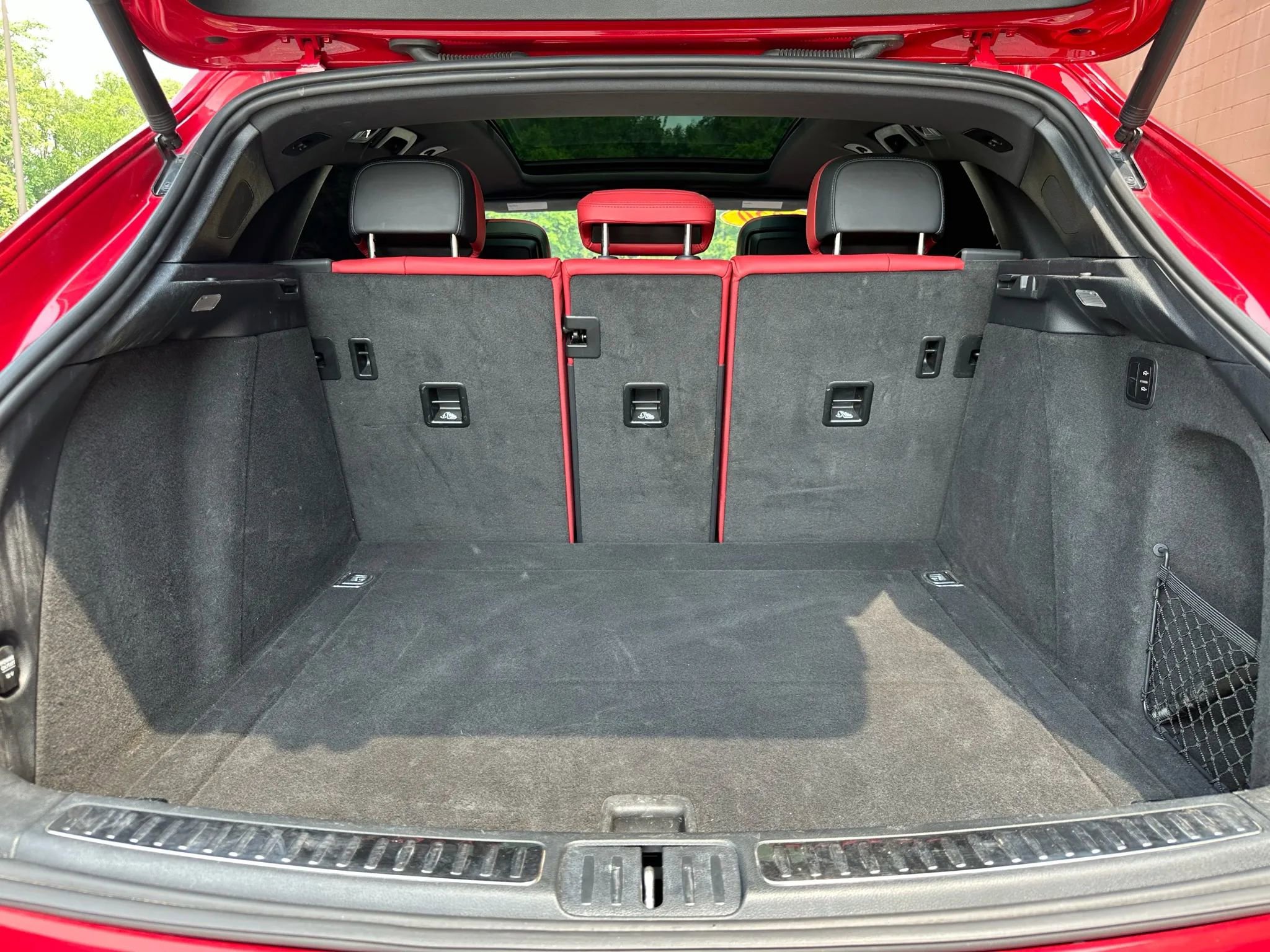 Used 2020 Porsche Macan S image 35