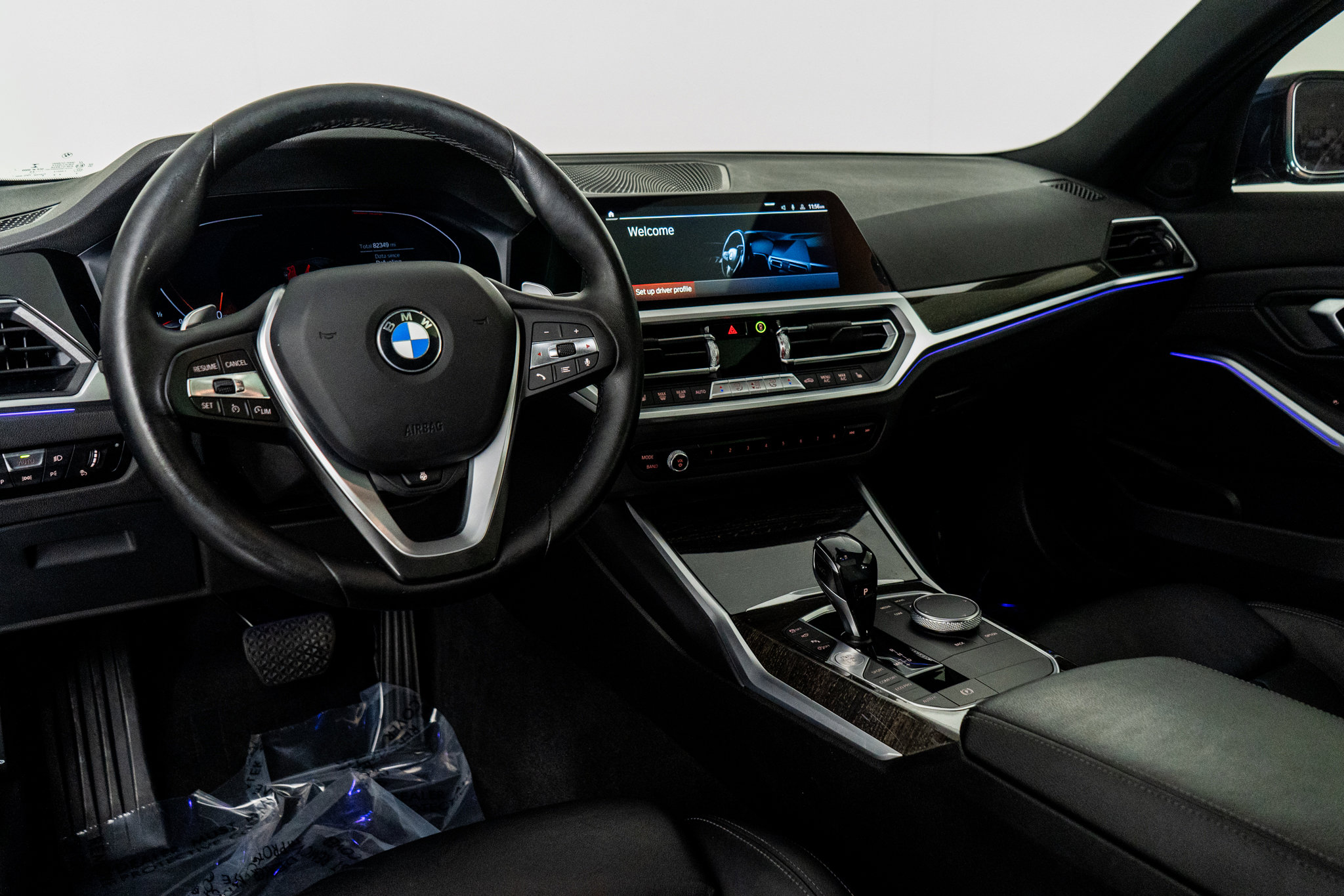 Used 2020 BMW 330i Sedan w/ Executive Package image 2