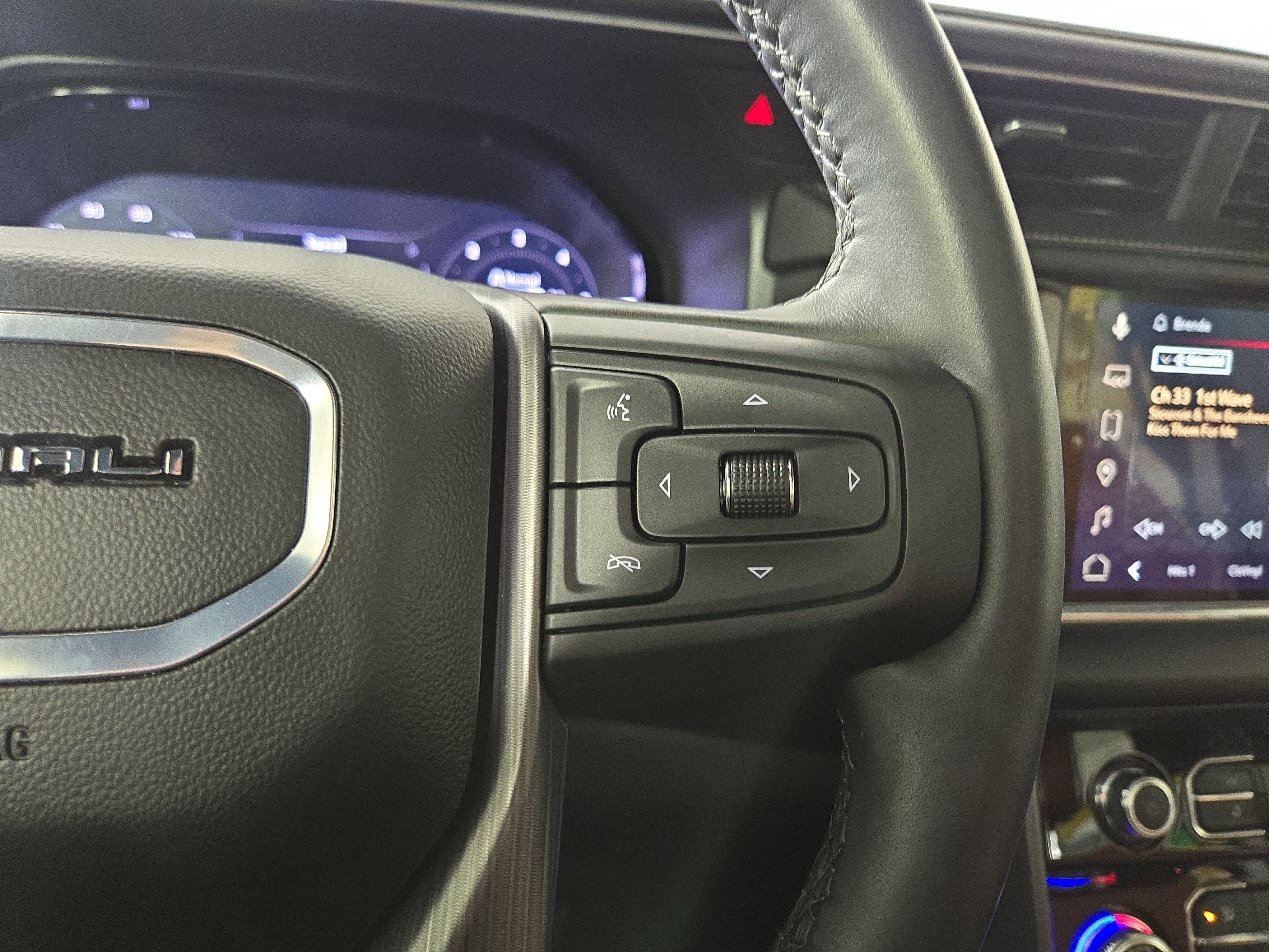 Used 2024 GMC Yukon Denali Ultimate image 18