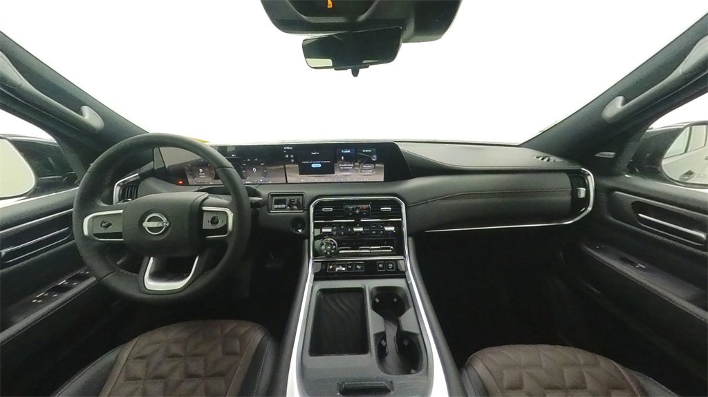 New 2025 Nissan Armada Platinum Reserve image 31