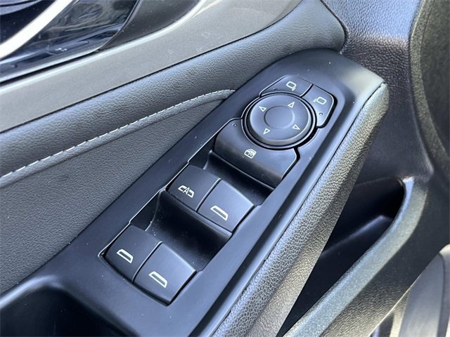 Used 2024 Chevrolet Traverse LT image 29