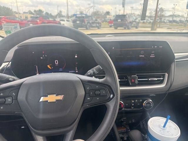 Used 2024 Chevrolet TrailBlazer LT image 24
